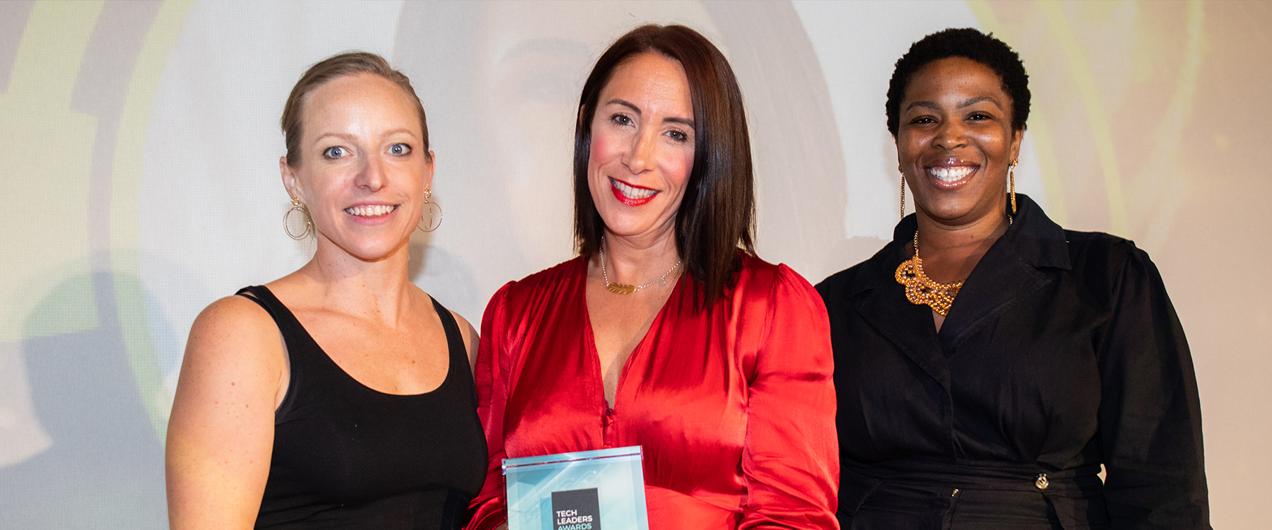 CEO M247 Jenny Davies numită Business Leader of the Year în cadrul premiilor Tech Leaders 2019
