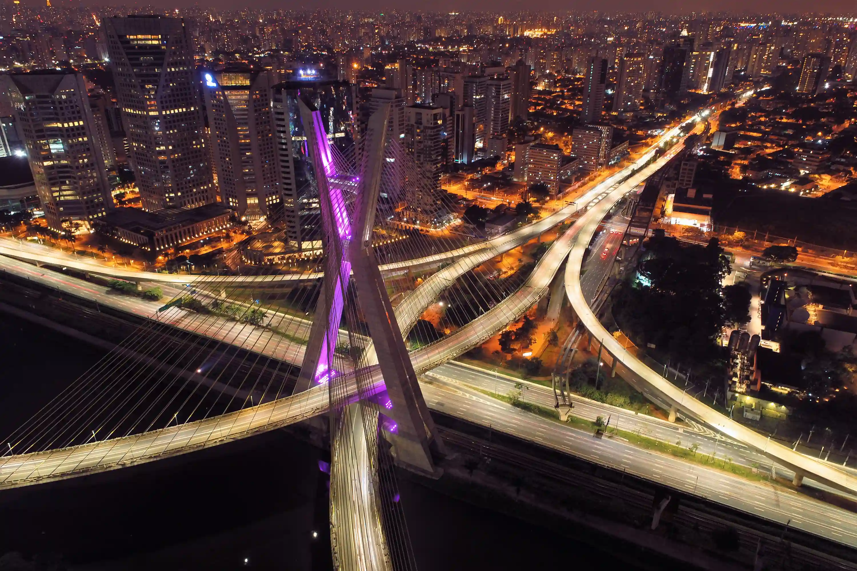 Night view of Estaiada_s bridge in Sau Paulo, Brazil
