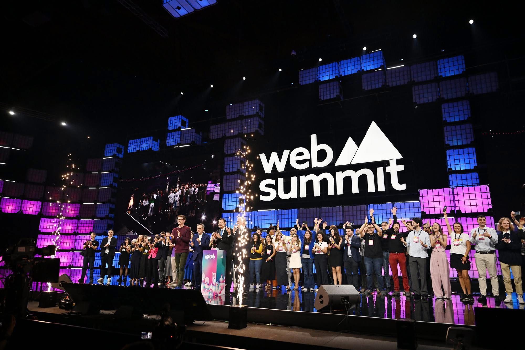 Web Summit Lisbon 2025: lumea se mișcă spre Everything AI